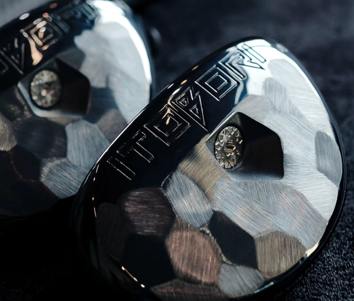 Screenshot_26-4-2025_15035_www.instagram.com Itobori 2025 New Hybrid (ONLY HEAD) - Image 3