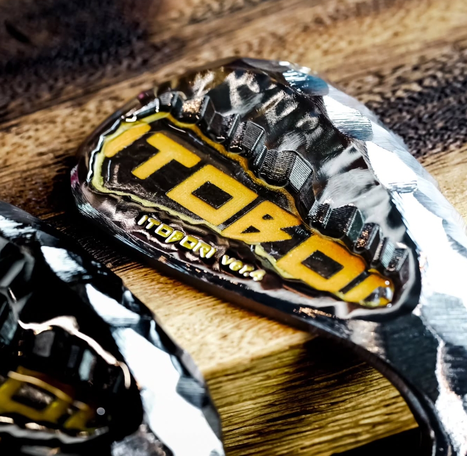 Screenshot_30-4-2025_162828_www.instagram.com Itobori 2025 ver 4 Wedge Black Chrome finish Candy Gold Accent - Image 1