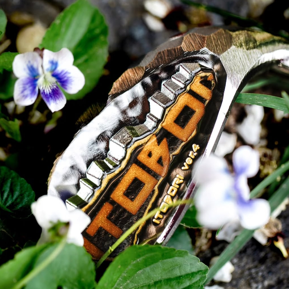 Screenshot_30-4-2025_162840_www.instagram.com Itobori 2025 ver 4 Wedge Black Chrome finish Candy Gold Accent - Image 3