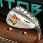 Straight Flush  Chrome - up diamond red spankle  down diamond black gold spankle